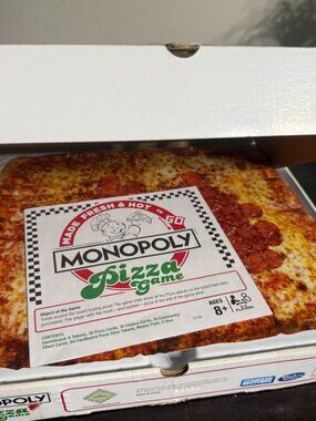 Monopoly Pizza Game Edition 100% Complete Board Game 2018 Hasbro Collector Fun